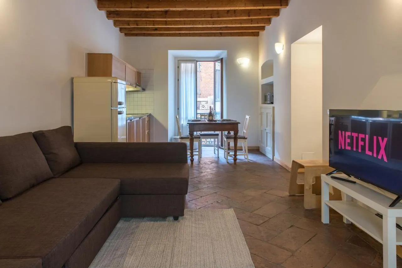 Milano-Darsena Navigli- C'Era Una Volta Una Casa