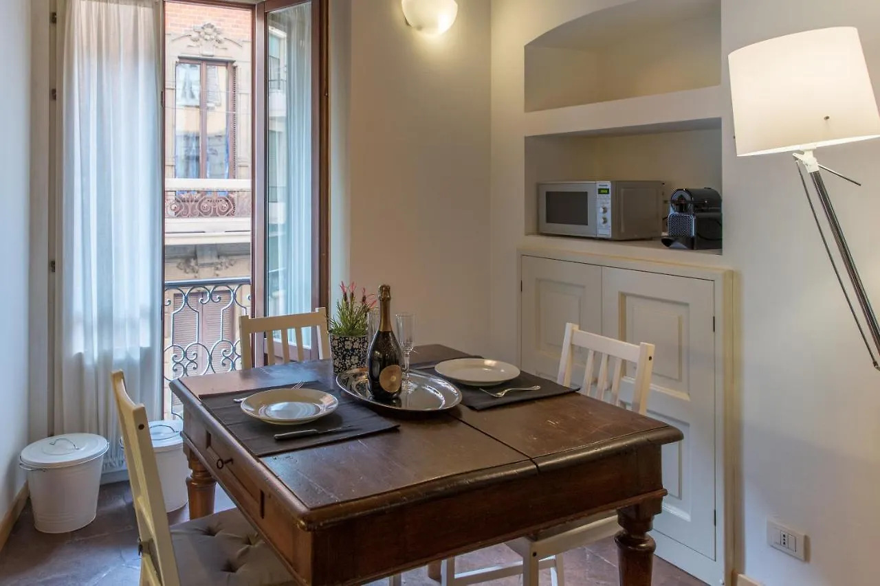 Milano-Darsena Navigli- C'Era Una Volta Una Casa Appartement Milaan